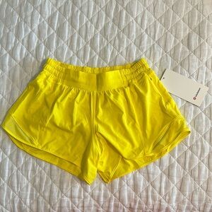 🍋lululemon hotty hots LR 4” sonic yellow